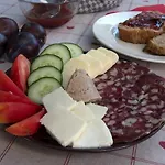 Turisticna Kmetija Weiss 农家乐 *